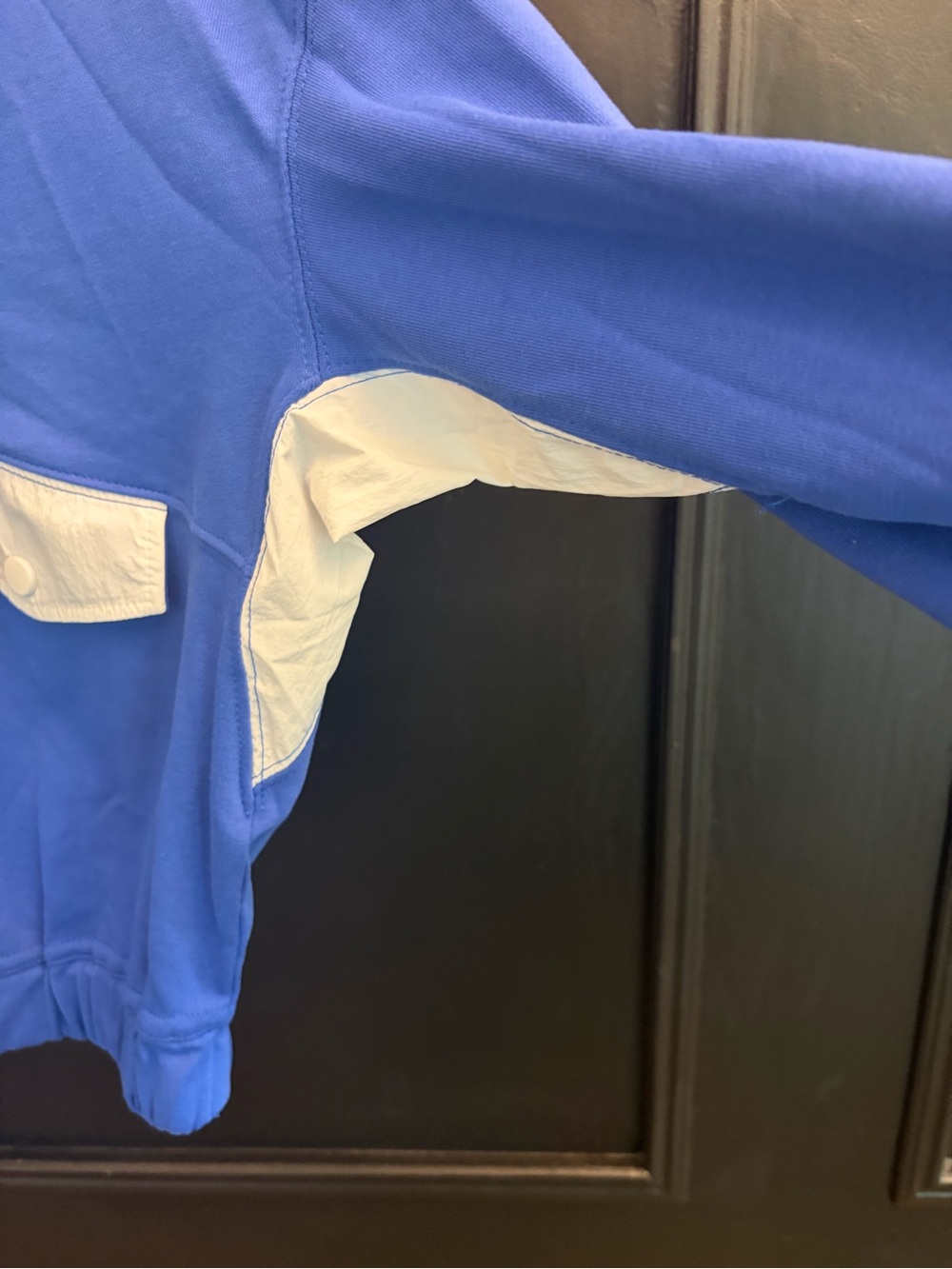 NWT Women’s Blue Pullover with White Trim - Picture 4 of 8